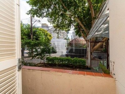 Apartamento à venda com 84m², 3 quartos no bairro Santa Cecília em Porto Alegre - Foto 6