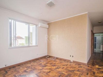 Apartamento à venda com 63m², 2 quartos no bairro Floresta em Porto Alegre - Foto 2