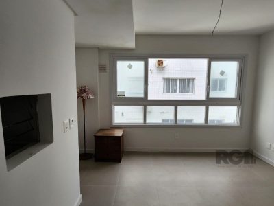 Apartamento à venda com 66m², 2 quartos, 1 suíte, 1 vaga no bairro Centro em Capão da Canoa - Foto 7