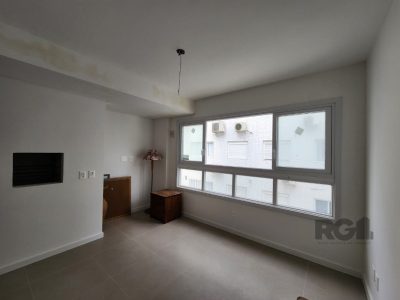 Apartamento à venda com 66m², 2 quartos, 1 suíte, 1 vaga no bairro Centro em Capão da Canoa - Foto 12