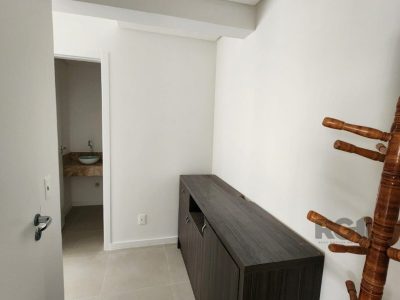 Apartamento à venda com 66m², 2 quartos, 1 suíte, 1 vaga no bairro Centro em Capão da Canoa - Foto 13