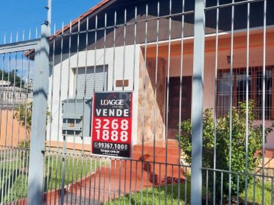 Casa à venda com 254m², 3 quartos, 1 suíte, 2 vagas no bairro Tristeza em Porto Alegre - Foto 3