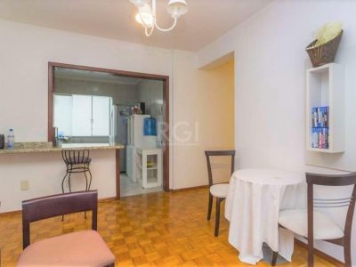 Apartamento à venda com 58m², 2 quartos, 2 vagas no bairro Jardim Europa em Porto Alegre - Foto 4