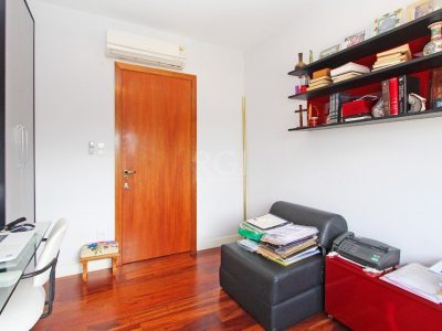 Apartamento à venda com 83m², 2 quartos, 1 suíte, 1 vaga no bairro Santo Antônio em Porto Alegre - Foto 12