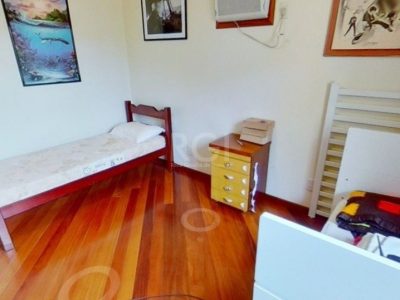 Casa à venda com 310m², 4 quartos, 2 suítes, 4 vagas no bairro Jardim Itu em Porto Alegre - Foto 23