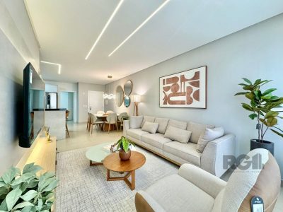 Apartamento à venda com 83m², 2 quartos, 1 suíte, 1 vaga no bairro Centro em Capão da Canoa - Foto 4