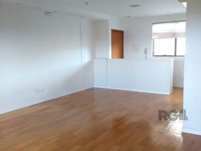 Conjunto/Sala à venda com 48m², 1 vaga no bairro Bom Fim em Porto Alegre - Foto 3