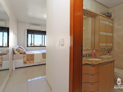 Apartamento à venda com 77m², 2 quartos, 1 suíte, 1 vaga no bairro Petrópolis em Porto Alegre - Foto 8