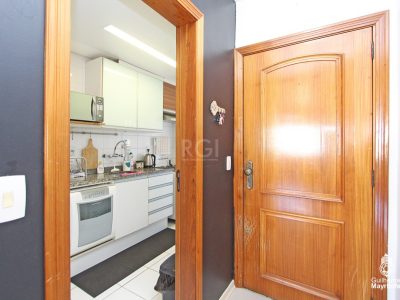 Apartamento à venda com 77m², 2 quartos, 1 suíte, 1 vaga no bairro Petrópolis em Porto Alegre - Foto 15