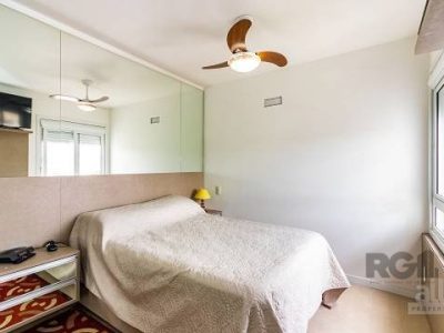 Apartamento à venda com 76m², 3 quartos, 1 suíte, 2 vagas no bairro Menino Deus em Porto Alegre - Foto 6