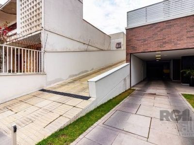 Apartamento à venda com 76m², 3 quartos, 1 suíte, 2 vagas no bairro Menino Deus em Porto Alegre - Foto 25