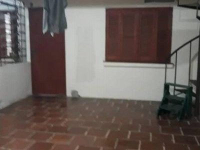 Casa à venda com 200m², 5 quartos, 1 suíte, 4 vagas no bairro Glória em Porto Alegre - Foto 31