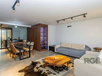 Duplex à venda com 103m², 2 quartos, 2 suítes, 2 vagas no bairro Chácara das Pedras em Porto Alegre - Foto 7