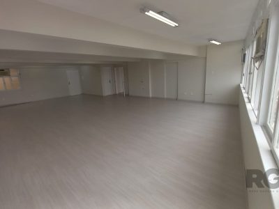 Conjunto/Sala à venda com 145m² no bairro Centro Histórico em Porto Alegre - Foto 8