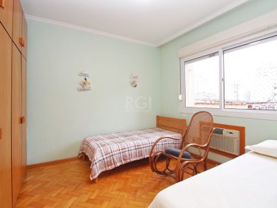 Apartamento à venda com 216m², 4 quartos, 2 suítes, 1 vaga no bairro Centro Histórico em Porto Alegre - Foto 21