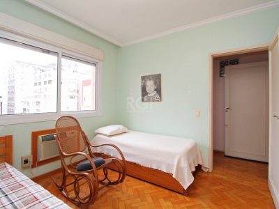 Apartamento à venda com 216m², 4 quartos, 2 suítes, 1 vaga no bairro Centro Histórico em Porto Alegre - Foto 25