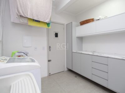 Apartamento à venda com 216m², 4 quartos, 2 suítes, 1 vaga no bairro Centro Histórico em Porto Alegre - Foto 31