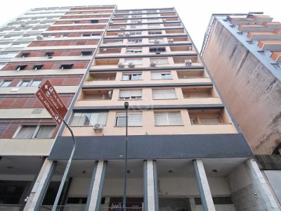 Apartamento à venda com 216m², 4 quartos, 2 suítes, 1 vaga no bairro Centro Histórico em Porto Alegre - Foto 2