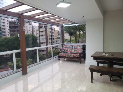 Cobertura à venda com 296m², 3 quartos, 1 suíte, 3 vagas no bairro Petrópolis em Porto Alegre - Foto 3