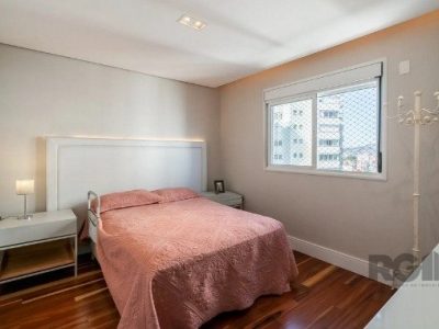 Apartamento à venda com 152m², 3 quartos, 2 suítes, 3 vagas no bairro Bela Vista em Porto Alegre - Foto 10