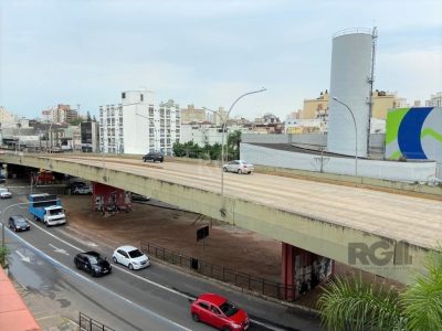 Apartamento à venda com 86m², 3 quartos no bairro Passo d'Areia em Porto Alegre - Foto 21