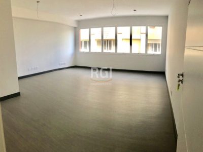 Conjunto/Sala à venda com 123m², 3 vagas no bairro São João em Porto Alegre - Foto 7