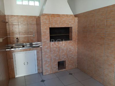 Casa à venda com 150m², 3 quartos, 1 suíte, 4 vagas no bairro Floresta em Porto Alegre - Foto 14