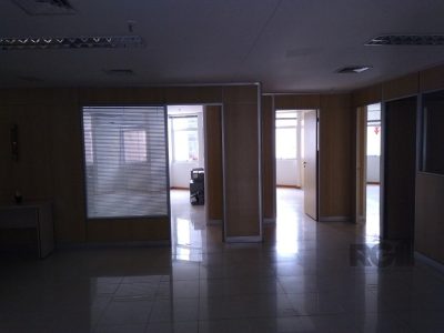 Conjunto/Sala à venda com 200m² no bairro Centro Histórico em Porto Alegre - Foto 9