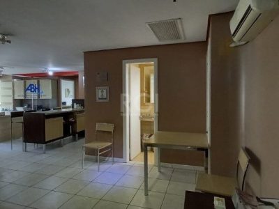 Conjunto/Sala à venda com 102m², 1 vaga no bairro Moinhos de Vento em Porto Alegre - Foto 2