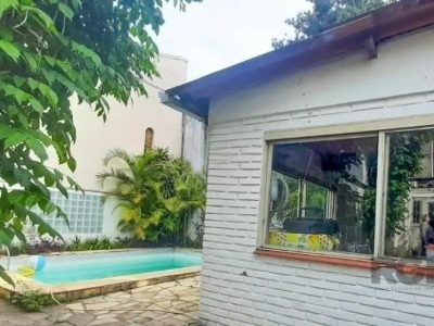 Casa à venda com 304m², 5 quartos, 2 suítes, 2 vagas no bairro Boa Vista em Porto Alegre - Foto 18