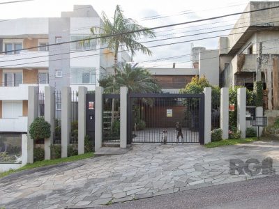 Casa à venda com 360m², 4 quartos, 4 suítes, 4 vagas no bairro Cristal em Porto Alegre - Foto 75