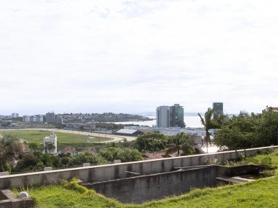 Casa à venda com 360m², 4 quartos, 4 suítes, 4 vagas no bairro Cristal em Porto Alegre - Foto 16