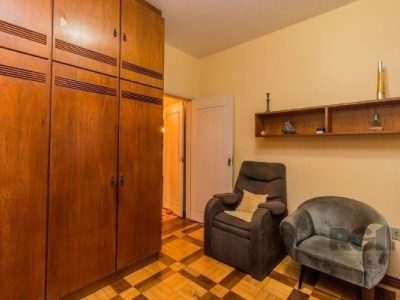 Apartamento à venda com 126m², 3 quartos, 1 suíte, 1 vaga no bairro Moinhos de Vento em Porto Alegre - Foto 30