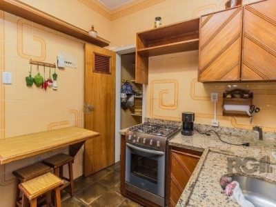 Apartamento à venda com 126m², 3 quartos, 1 suíte, 1 vaga no bairro Moinhos de Vento em Porto Alegre - Foto 9