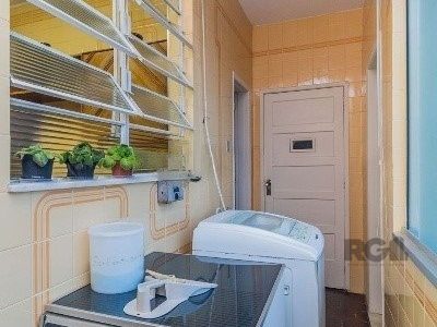 Apartamento à venda com 126m², 3 quartos, 1 suíte, 1 vaga no bairro Moinhos de Vento em Porto Alegre - Foto 14