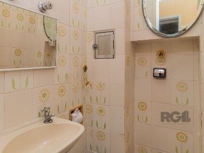 Apartamento à venda com 126m², 3 quartos, 1 suíte, 1 vaga no bairro Moinhos de Vento em Porto Alegre - Foto 35