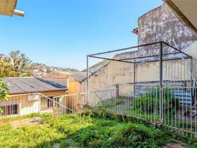 Casa à venda com 165m², 3 quartos, 2 vagas no bairro Partenon em Porto Alegre - Foto 24