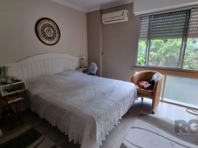 Apartamento à venda com 120m², 3 quartos, 1 suíte, 1 vaga no bairro Petrópolis em Porto Alegre - Foto 3