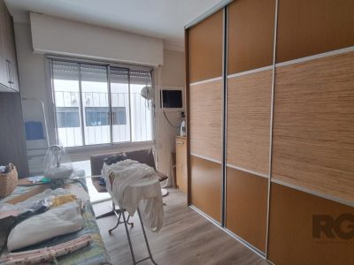 Apartamento à venda com 120m², 3 quartos, 1 suíte, 1 vaga no bairro Petrópolis em Porto Alegre - Foto 7