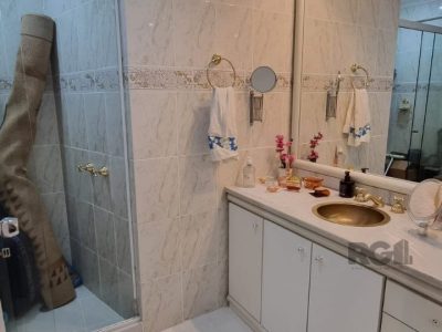 Apartamento à venda com 120m², 3 quartos, 1 suíte, 1 vaga no bairro Petrópolis em Porto Alegre - Foto 12