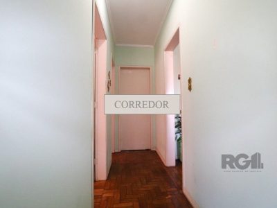 Casa à venda com 183m², 3 quartos, 1 suíte, 3 vagas no bairro Cristo Redentor em Porto Alegre - Foto 7