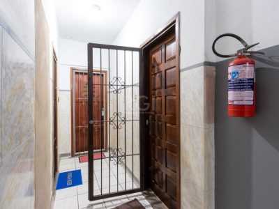 Apartamento à venda com 82m², 2 quartos no bairro Menino Deus em Porto Alegre - Foto 4