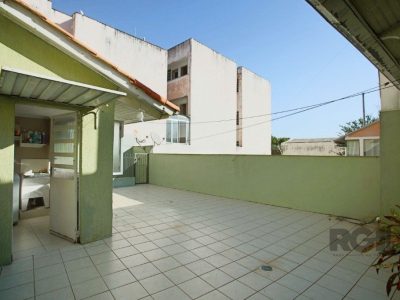 Casa à venda com 235m², 4 quartos, 1 suíte, 3 vagas no bairro Azenha em Porto Alegre - Foto 18