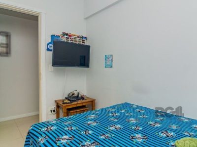 Apartamento à venda com 75m², 3 quartos, 1 suíte, 2 vagas no bairro Partenon em Porto Alegre - Foto 6