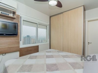 Apartamento à venda com 75m², 3 quartos, 1 suíte, 2 vagas no bairro Partenon em Porto Alegre - Foto 11