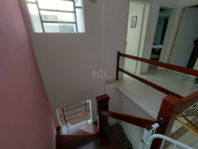 Casa à venda com 299m², 4 quartos, 2 vagas no bairro Santana em Porto Alegre - Foto 22