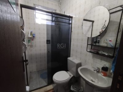 Casa à venda com 299m², 4 quartos, 2 vagas no bairro Santana em Porto Alegre - Foto 28