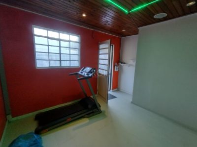 Casa à venda com 299m², 4 quartos, 2 vagas no bairro Santana em Porto Alegre - Foto 15