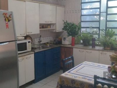 Casa à venda com 150m², 3 quartos no bairro Ipanema em Porto Alegre - Foto 17