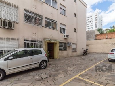 Apartamento à venda com 74m², 2 quartos, 1 vaga no bairro Passo d'Areia em Porto Alegre - Foto 15